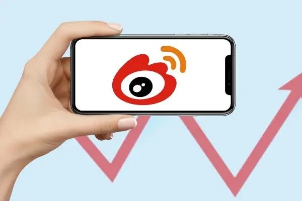 nba女主播美娜在微博竟然有几百万的粉丝，那么美娜年收入有多少呢？